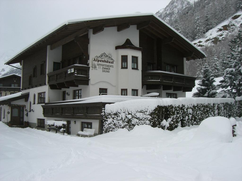 Alpenhaeusl Hotel Сьолден Екстериор снимка